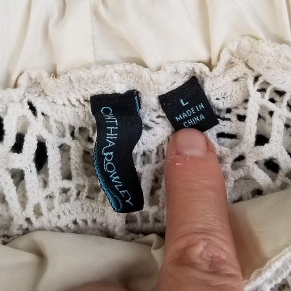 Boho Crochet swim cover beach shorts, sz Lg - Picture 4 of 4